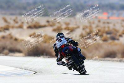 media/Jan-08-2022-SoCal Trackdays (Sat) [[1ec2777125]]/Turn 7 (1035am)/